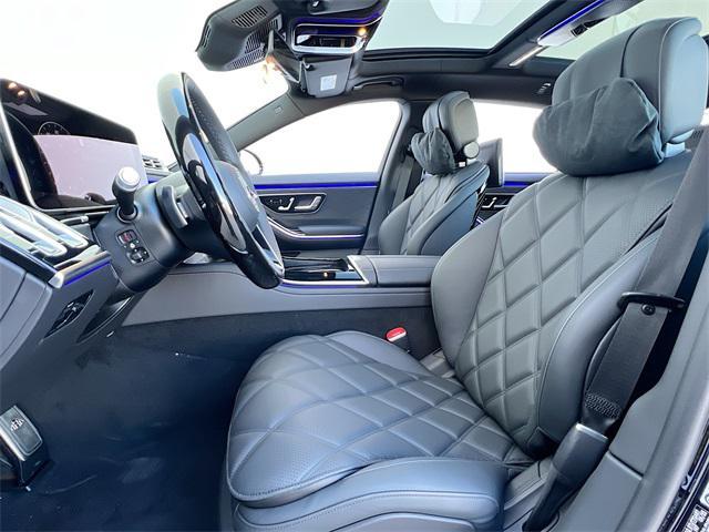new 2024 Mercedes-Benz Maybach S 680 car, priced at $249,480