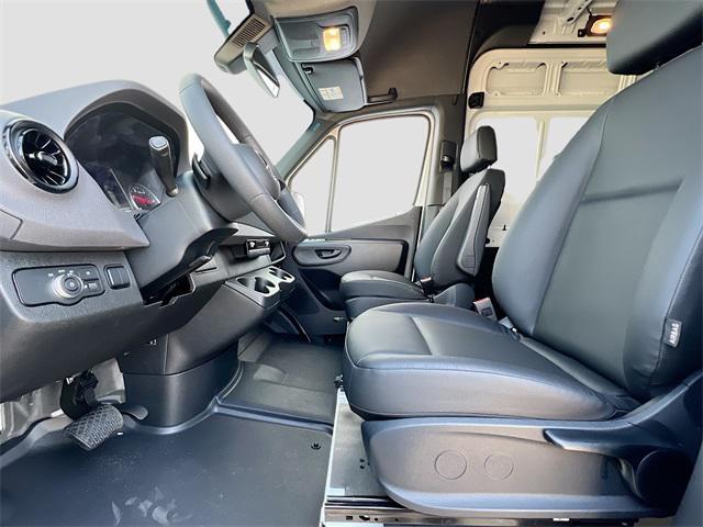 new 2025 Mercedes-Benz Sprinter 2500 car, priced at $56,812
