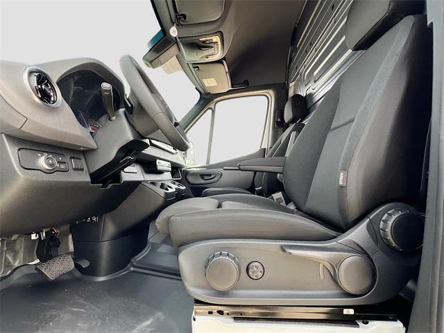 new 2025 Mercedes-Benz Sprinter 2500 car, priced at $64,153