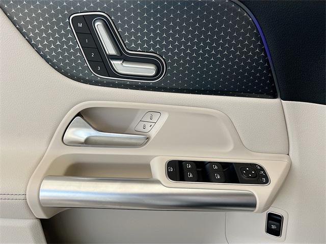 used 2025 Mercedes-Benz GLA 250 car, priced at $42,500