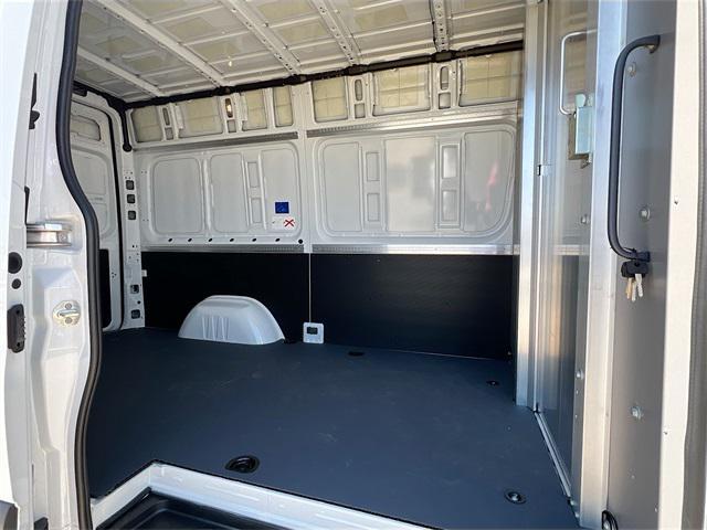 new 2025 Mercedes-Benz Sprinter 2500 car, priced at $59,389