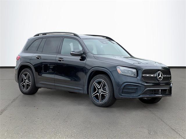 new 2024 Mercedes-Benz GLB 250 car, priced at $54,920