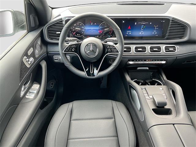 new 2025 Mercedes-Benz GLE 450 car, priced at $82,095