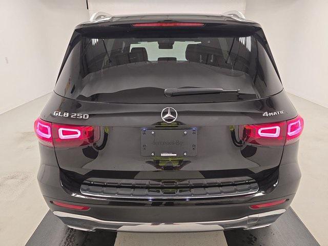 used 2021 Mercedes-Benz GLB 250 car, priced at $29,999