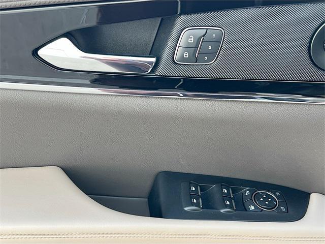 used 2022 Lincoln Nautilus car, priced at $30,000