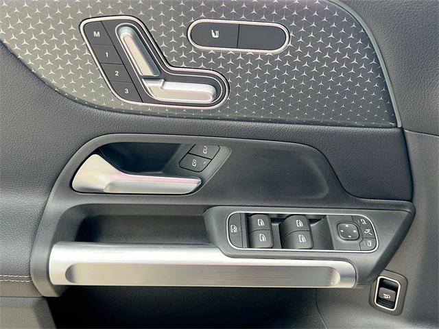 used 2024 Mercedes-Benz GLB 250 car, priced at $43,250