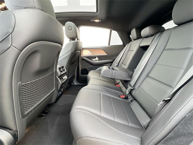 new 2025 Mercedes-Benz GLE 450 car, priced at $80,060