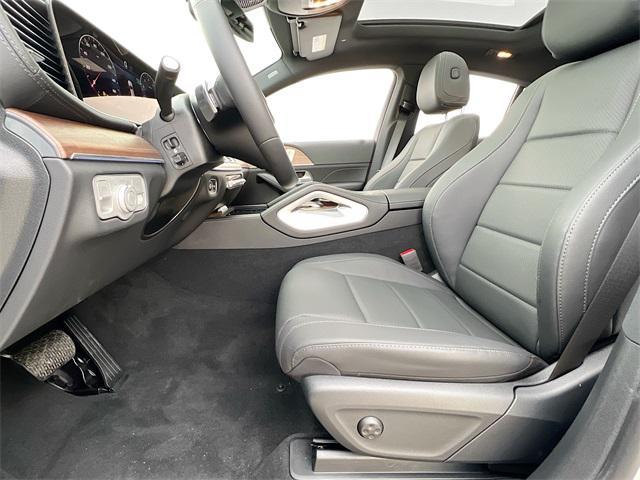 new 2025 Mercedes-Benz GLE 450 car, priced at $80,060
