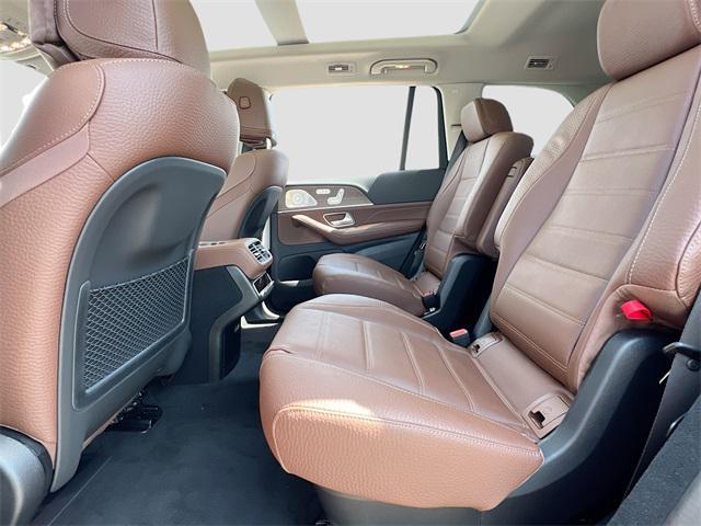 new 2025 Mercedes-Benz GLS 450 car, priced at $100,815