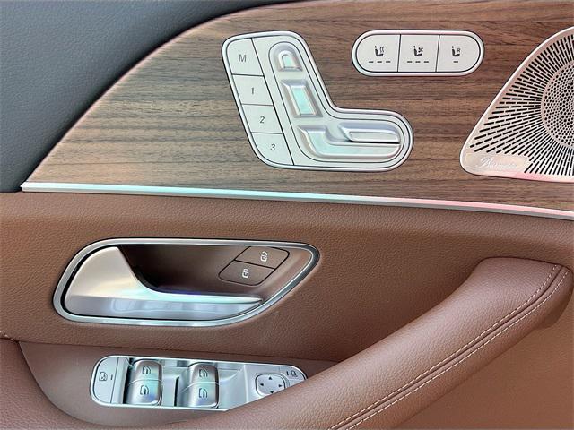 new 2025 Mercedes-Benz GLS 450 car, priced at $100,815