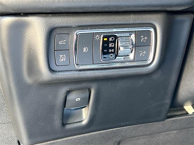 used 2022 Lincoln Nautilus car, priced at $37,500