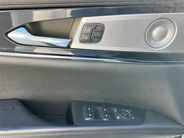 used 2022 Lincoln Nautilus car, priced at $37,500