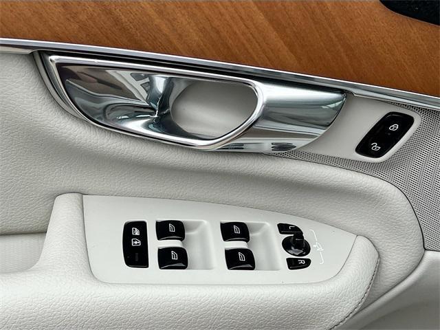 used 2021 Volvo XC90 car, priced at $33,500