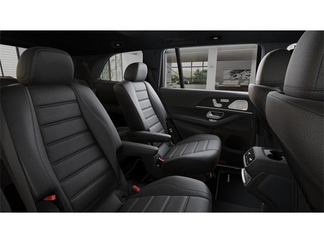 new 2025 Mercedes-Benz GLS 580 car, priced at $120,275