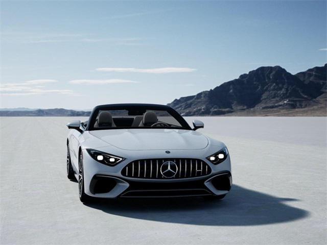 new 2025 Mercedes-Benz AMG SL 55 car, priced at $157,435