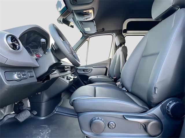 new 2025 Mercedes-Benz Sprinter 2500 car, priced at $77,086