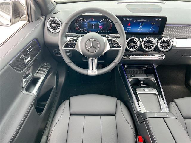 new 2025 Mercedes-Benz GLB 250 car, priced at $51,095
