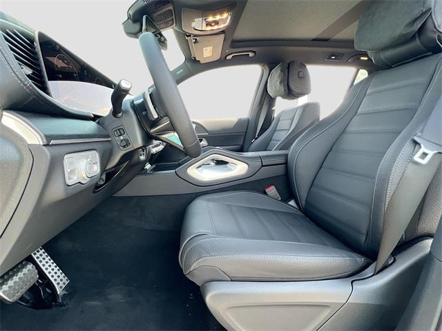 new 2025 Mercedes-Benz GLS 580 car, priced at $123,145