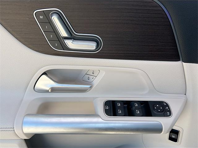 used 2025 Mercedes-Benz GLA 250 car, priced at $41,950