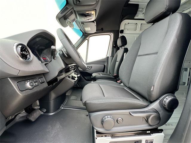 new 2024 Mercedes-Benz Sprinter 2500 car, priced at $65,758