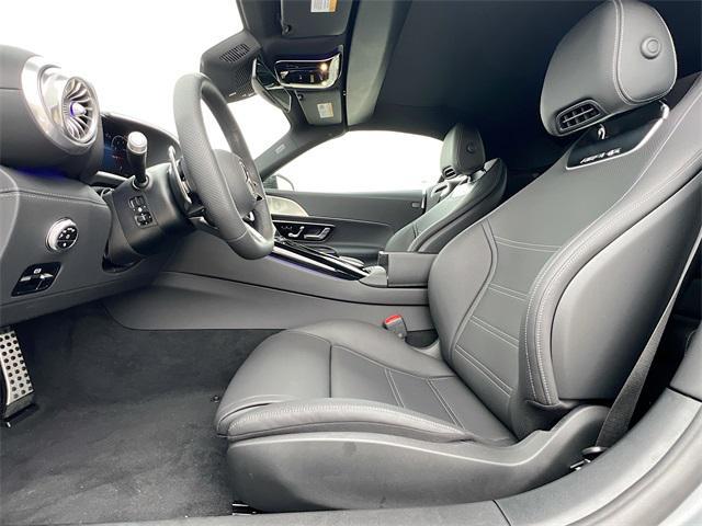 new 2025 Mercedes-Benz AMG SL 43 car, priced at $118,930