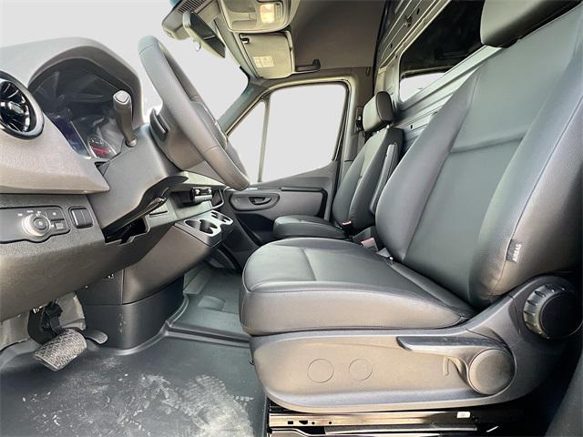 new 2025 Mercedes-Benz Sprinter 2500 car, priced at $59,772