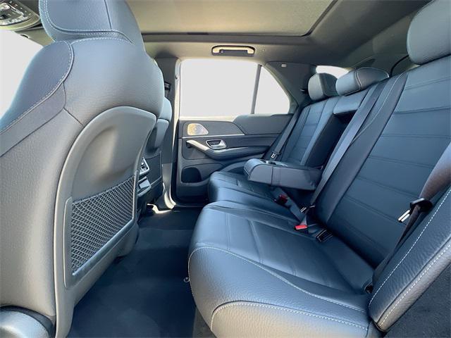 new 2025 Mercedes-Benz GLE 580 car, priced at $96,945