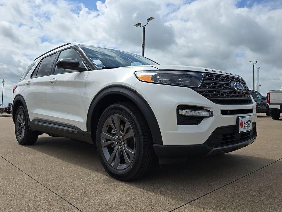 new 2024 Ford Explorer car, priced at $44,277