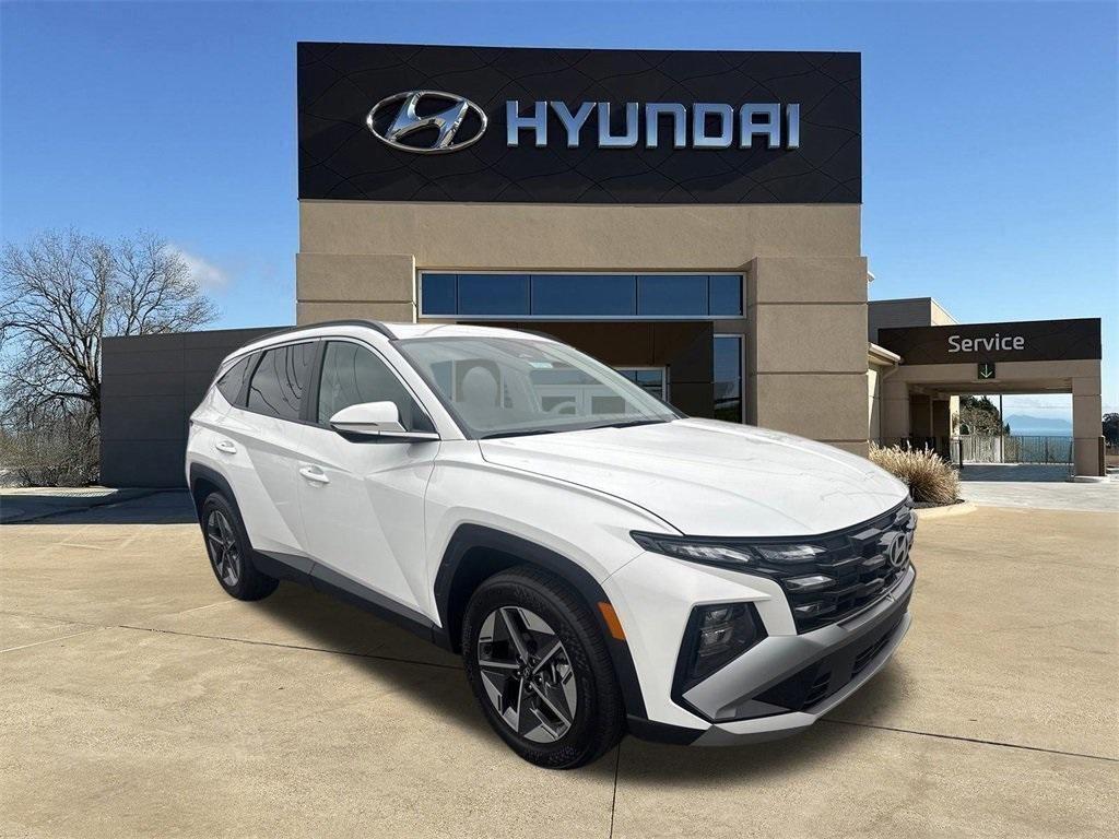 new 2025 Hyundai Tucson car, priced at $33,580