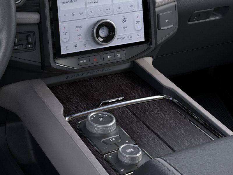 used 2024 Ford Expedition car, priced at $89,055