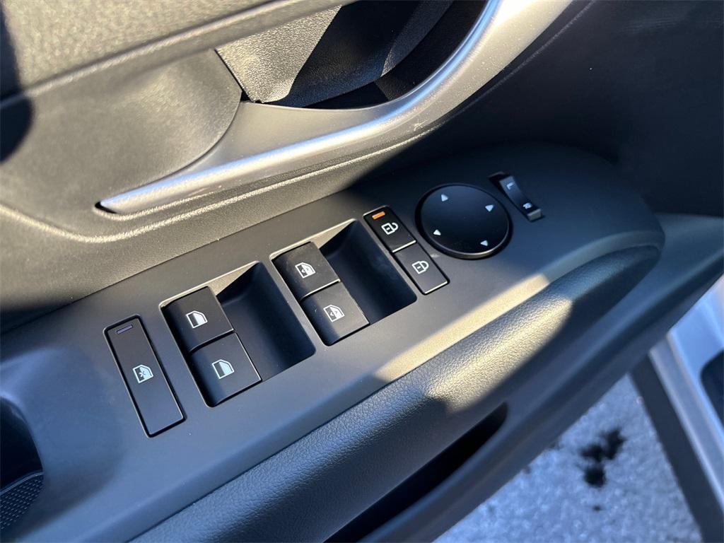 new 2025 Hyundai TUCSON Hybrid car, priced at $38,440