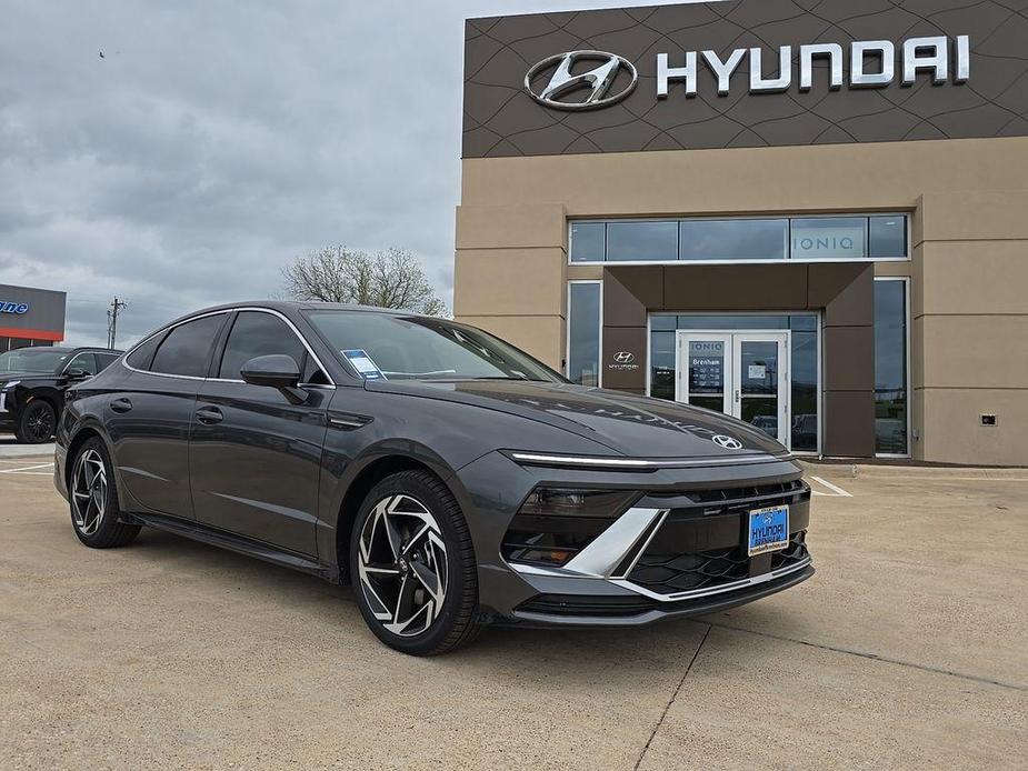 new 2024 Hyundai Sonata car, priced at $30,618