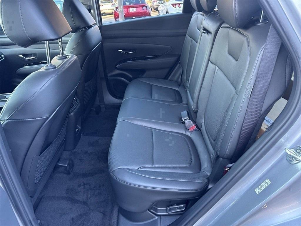 new 2025 Hyundai TUCSON Hybrid car