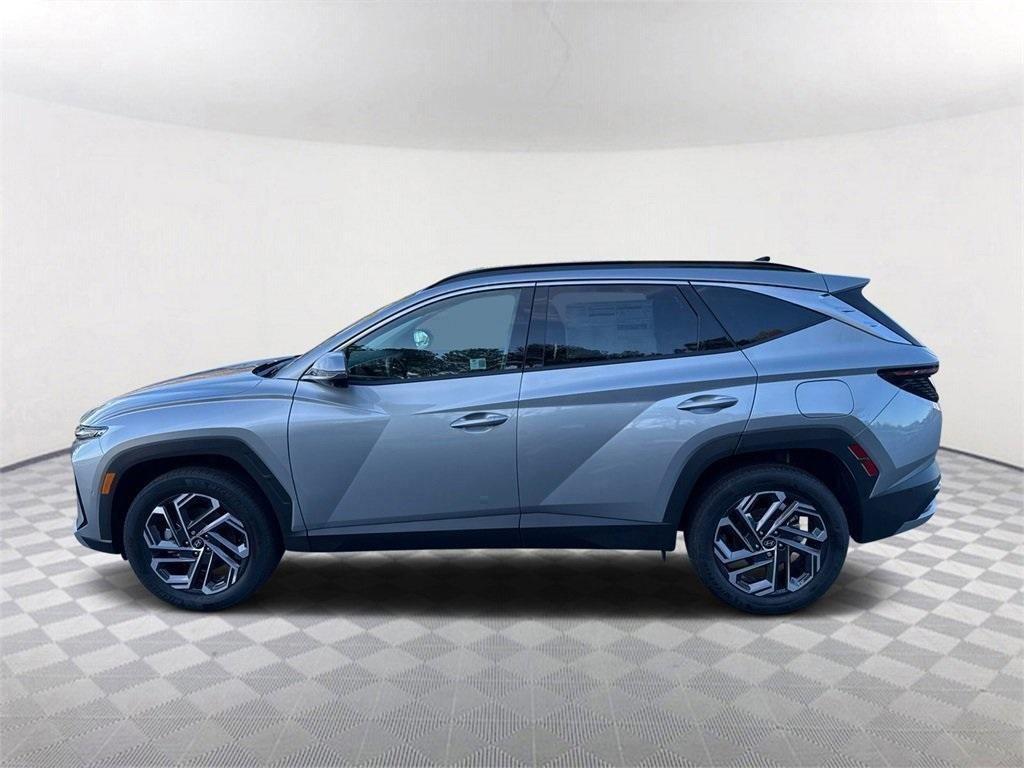 new 2025 Hyundai TUCSON Hybrid car