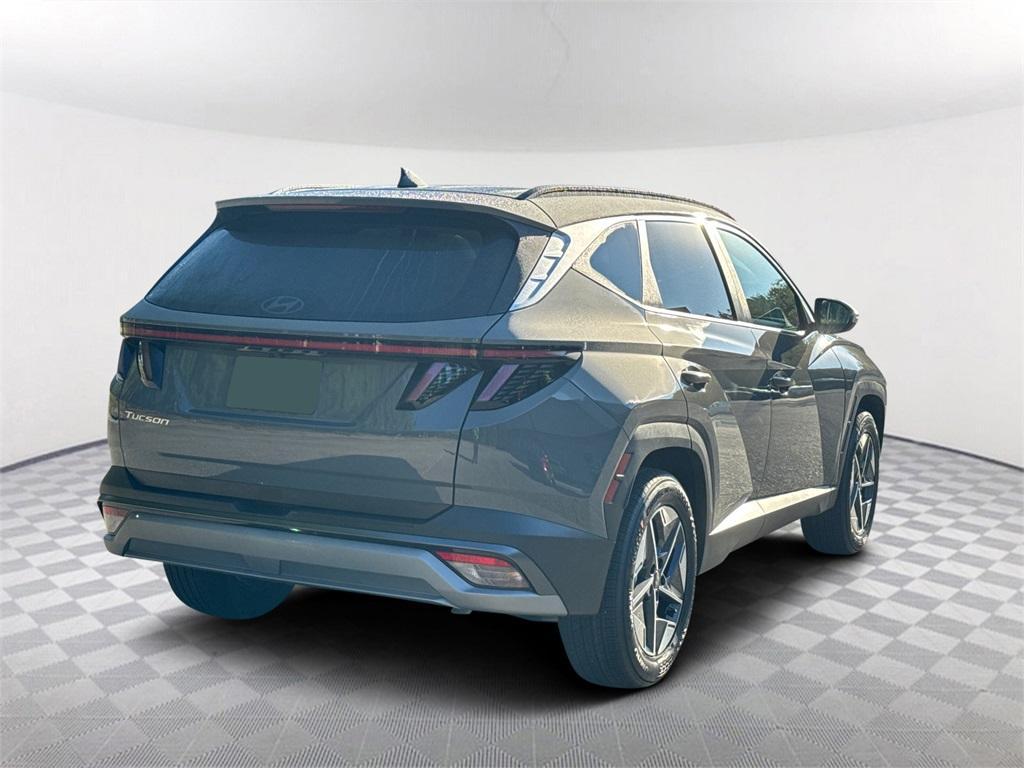 new 2025 Hyundai Tucson car, priced at $30,500