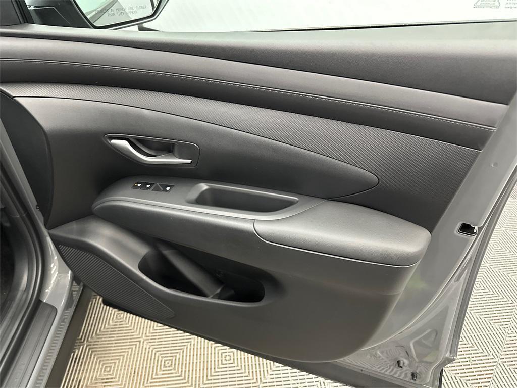 new 2025 Hyundai Tucson car, priced at $30,500