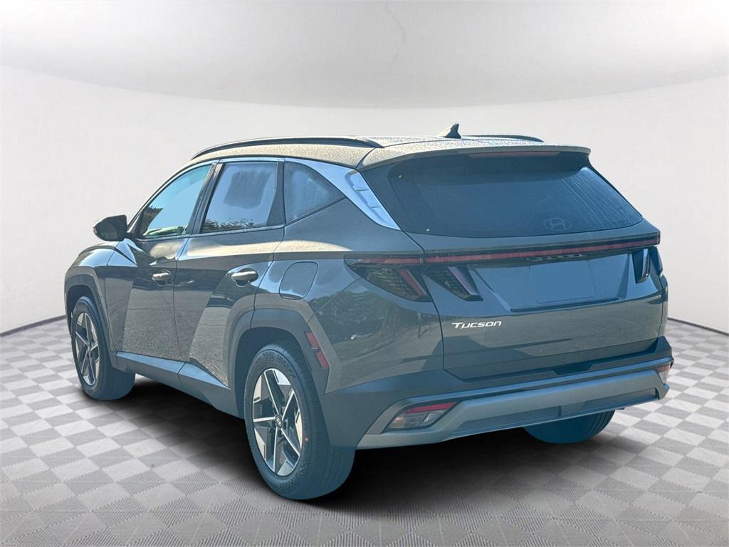 new 2025 Hyundai Tucson car, priced at $30,500