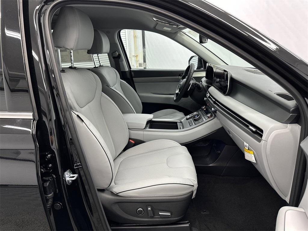new 2025 Hyundai Palisade car, priced at $40,800