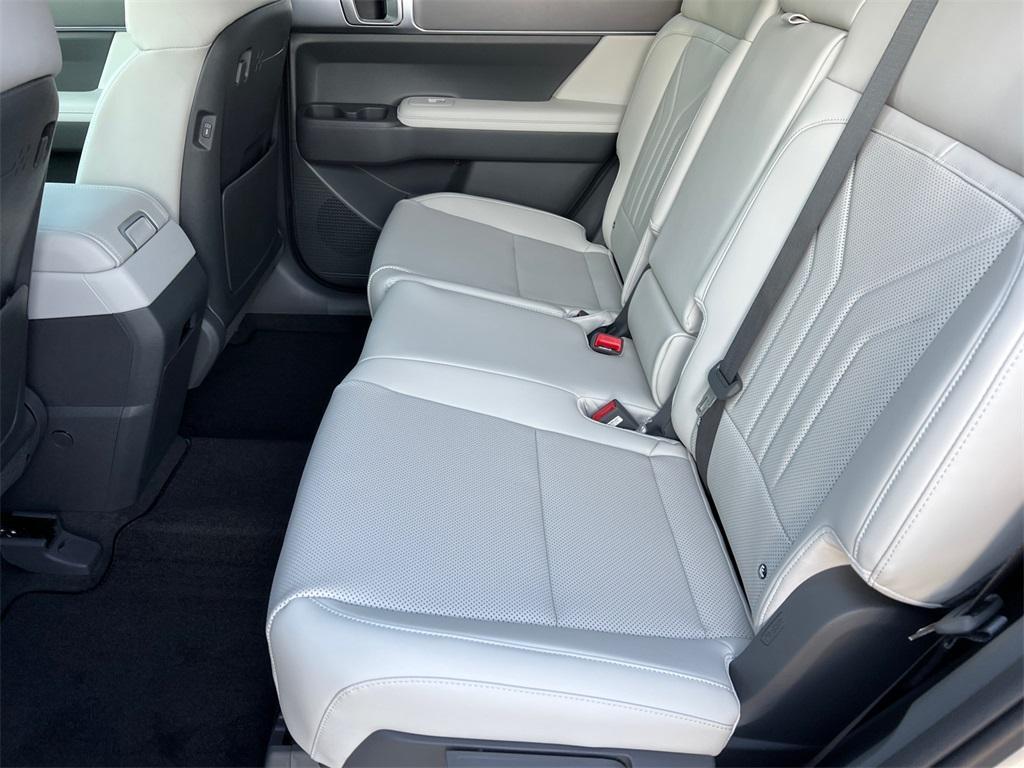 new 2025 Hyundai Santa Fe car, priced at $36,600