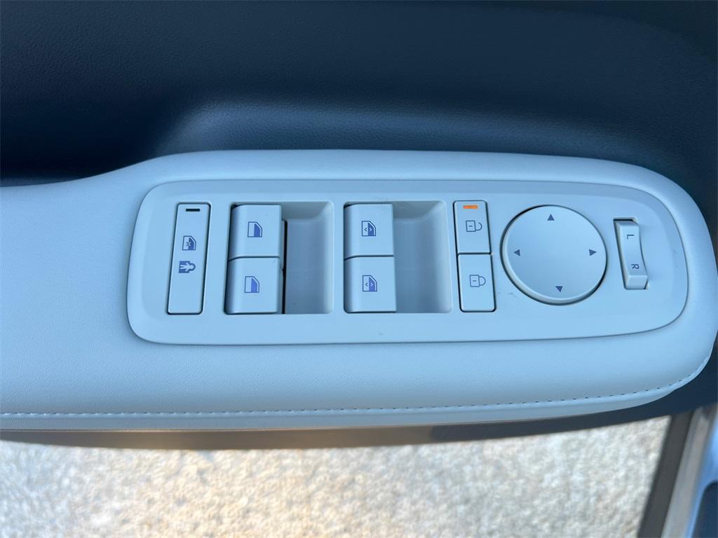 new 2025 Hyundai Santa Fe car, priced at $36,600