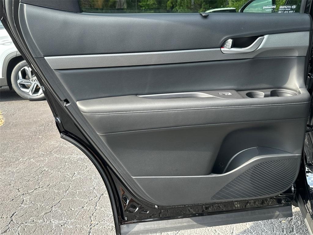 new 2025 Hyundai Palisade car, priced at $40,615