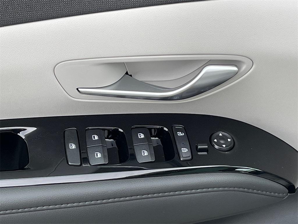 new 2024 Hyundai TUCSON Hybrid car, priced at $34,865
