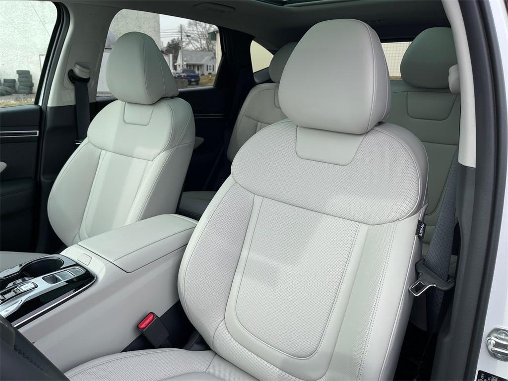 new 2024 Hyundai TUCSON Hybrid car, priced at $34,865