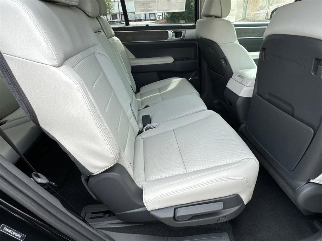new 2024 Hyundai Santa Fe car, priced at $39,155