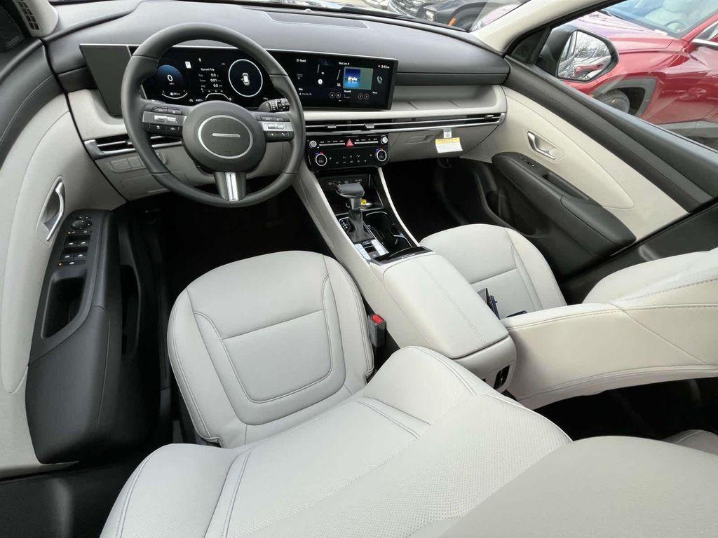 new 2025 Hyundai Tucson car, priced at $33,911