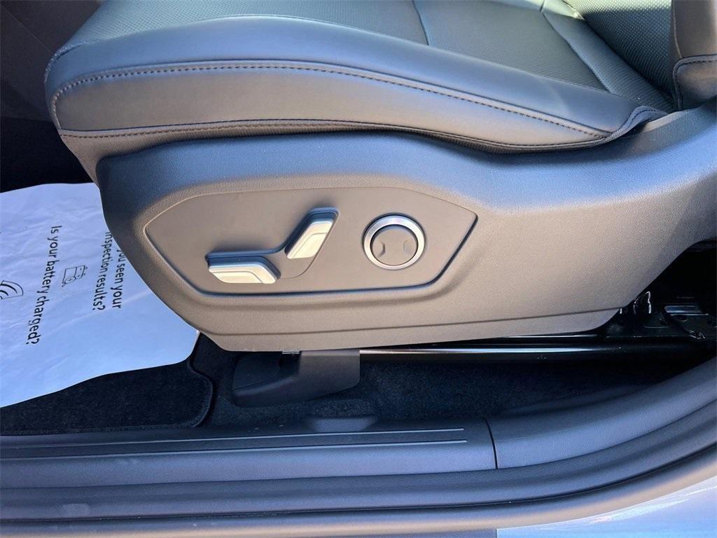 new 2025 Hyundai SANTA FE HEV car, priced at $37,720