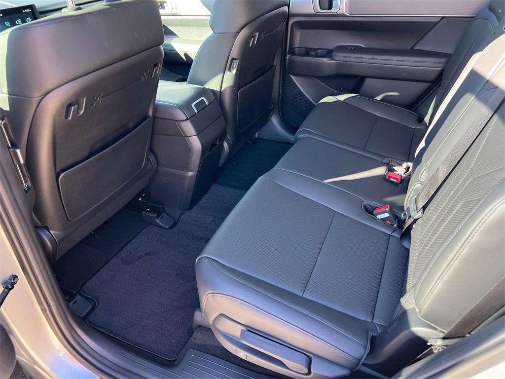 new 2025 Hyundai SANTA FE HEV car, priced at $37,720