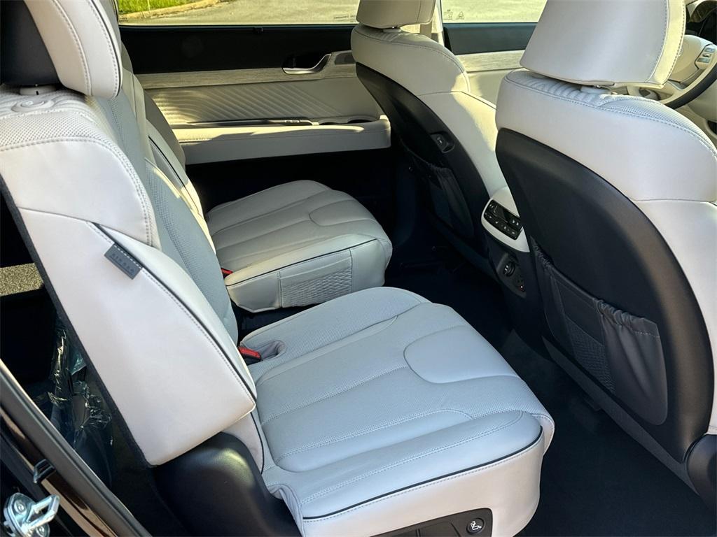 new 2025 Hyundai Palisade car, priced at $51,470