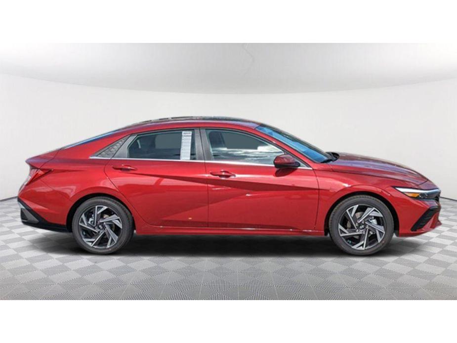 new 2024 Hyundai Elantra car