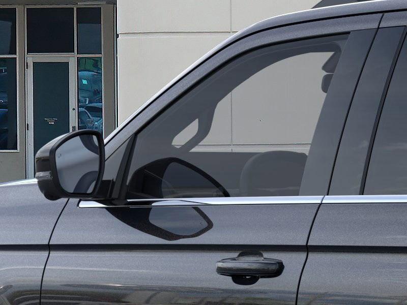 new 2025 Ford Expedition car, priced at $90,155